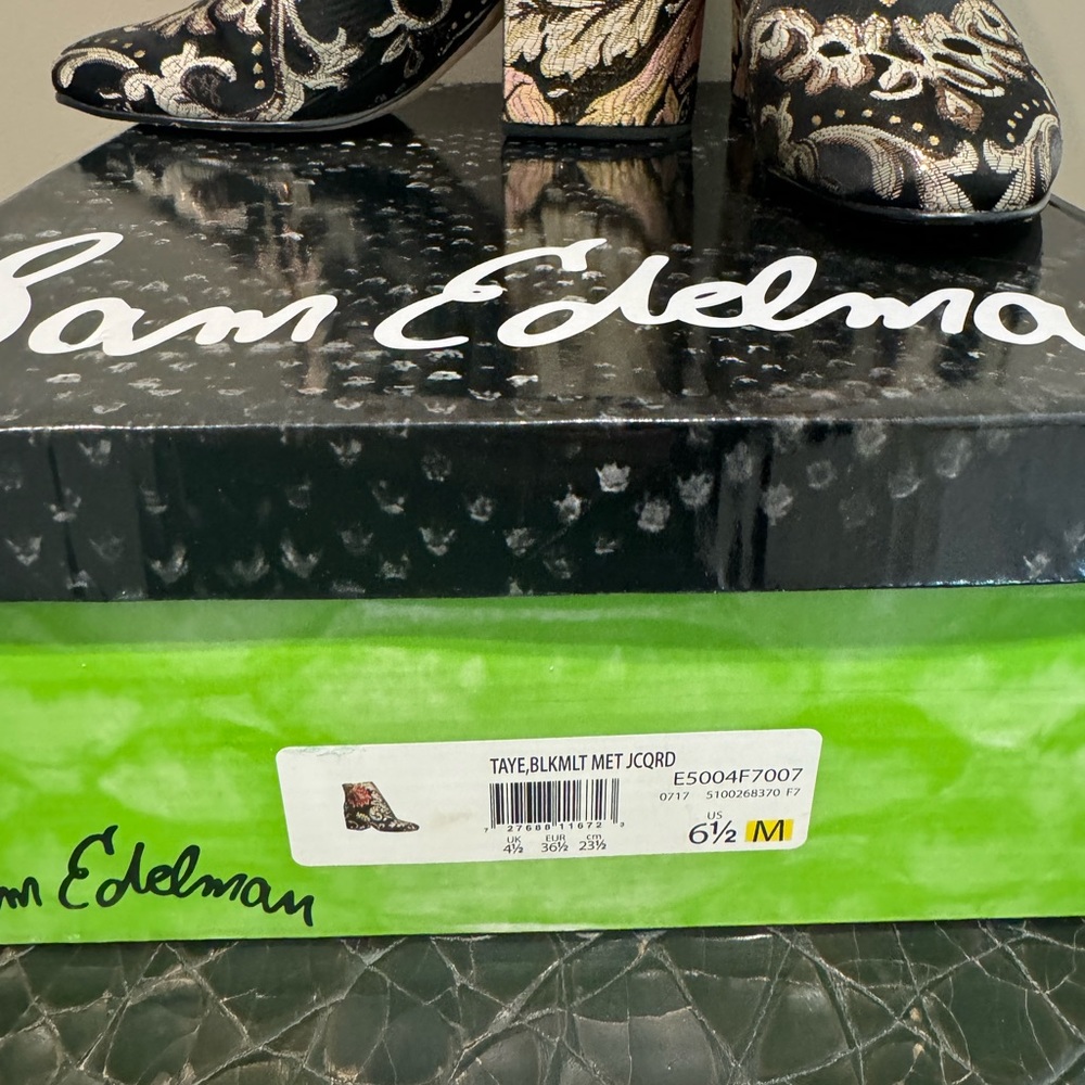 Sam Edelman ladies dress boots - Picture 2 of 4